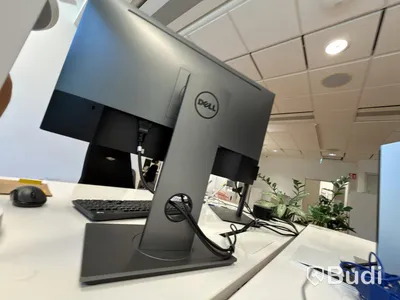 Office workstation with height-adjustable desk, Kinnarps chair, Vitra pedestal, 2 Dell monitors