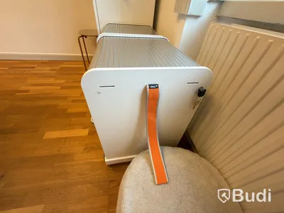 Skåp och 2 st hurtsar Vitra