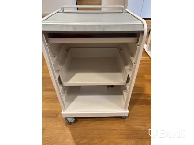 Office workstation with height-adjustable desk, Kinnarps chair, 2 Dell monitors