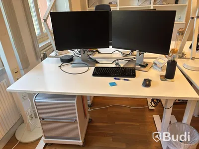 Office workstation with height-adjustable desk, Kinnarps chair, 2 Dell monitors