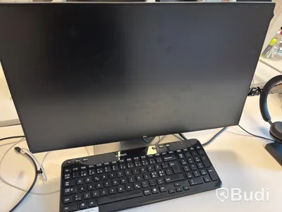 Office workstation with height-adjustable desk, Kinnarps chair, 1 Dell monitor