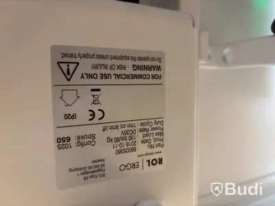 Kontorsplats med höj- sänkbart skrivbord, kinnarps stol