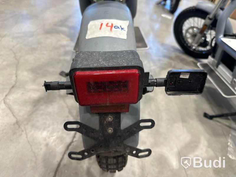 Moped Cake MAKKA FLEX GREY 2022, REGNR; FAS68M. Begagnad. Med Tillbehör.