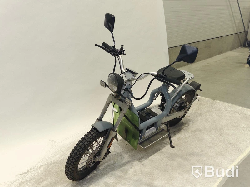 Moped Cake MAKKA FLEX GREY 2022, REGNR; FAS68M. Begagnad. Med Tillbehör.