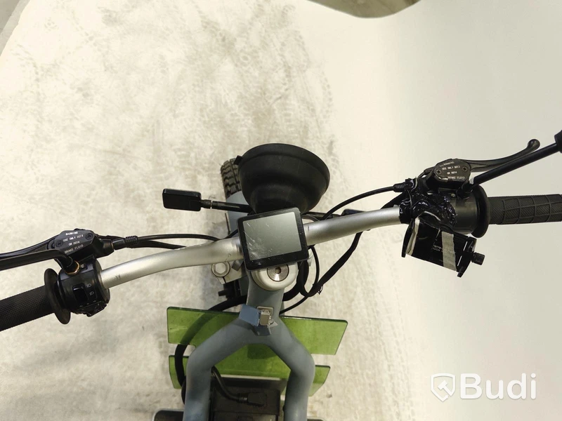 Moped Cake MAKKA FLEX GREY 2022, REGNR; FAS68M. Begagnad. Med Tillbehör.