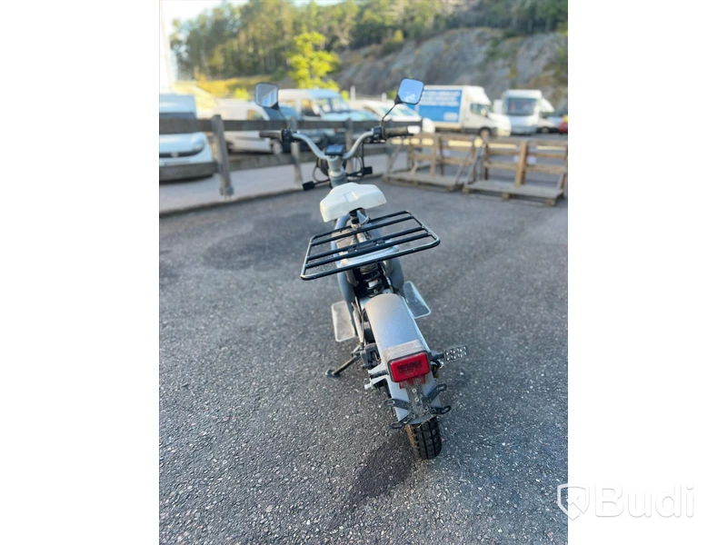Moped Cake Makka Range | Två batterier | Reperationsobjekt
