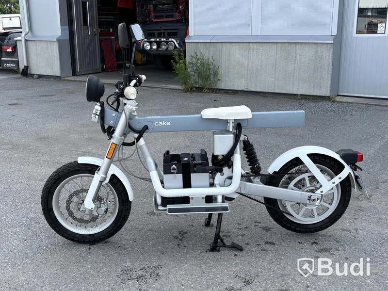 Lätt motorcykel Cake ÖSA PLUS. Begagnad. Obs! Utlandsregistrerad