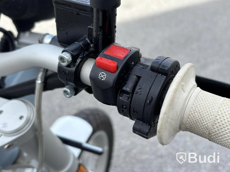 Lätt motorcykel Cake ÖSA PLUS. Begagnad. Obs! Utlandsregistrerad