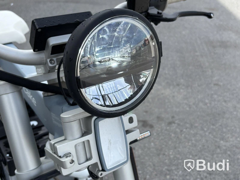 Lätt motorcykel Cake ÖSA PLUS. Begagnad. Obs! Utlandsregistrerad