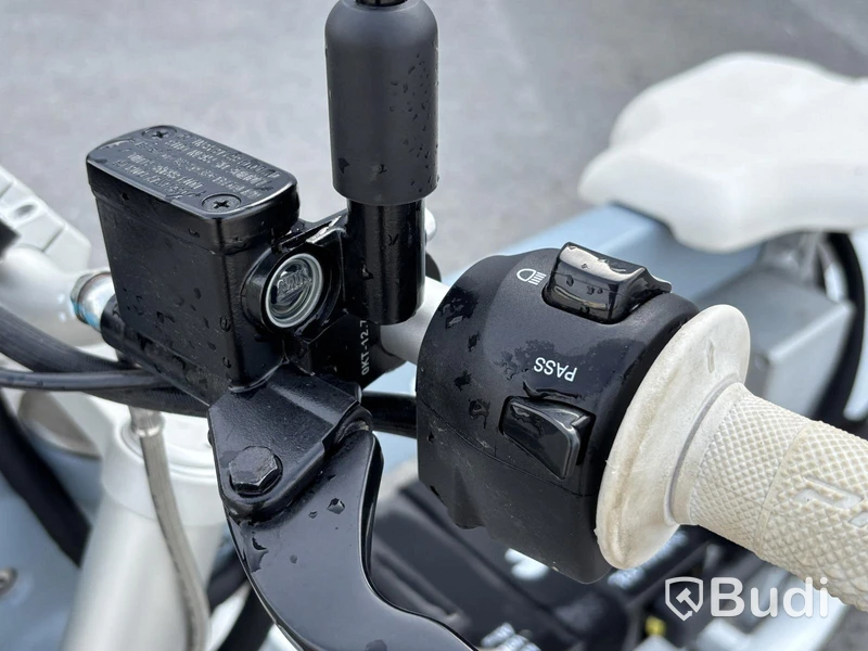 Lätt motorcykel Cake ÖSA PLUS. Begagnad. Obs! Utlandsregistrerad