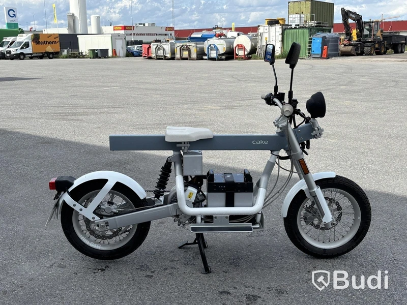 Lätt motorcykel Cake ÖSA PLUS. Begagnad. Obs! Utlandsregistrerad