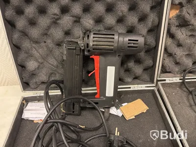 Multimaskin, spikpistoler, skruvdragare m.m.