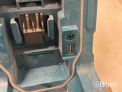 Radio Makita DMR301
