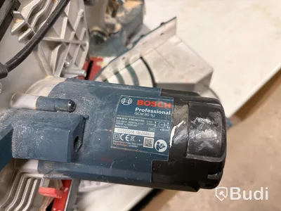 Kap- & gersåg med stativ Bosch