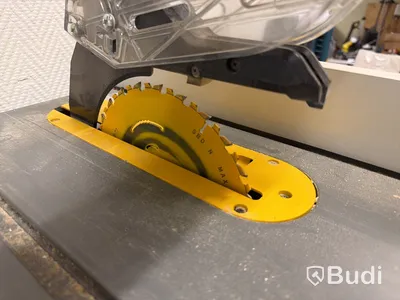 Bordsåg med stativ DeWalt