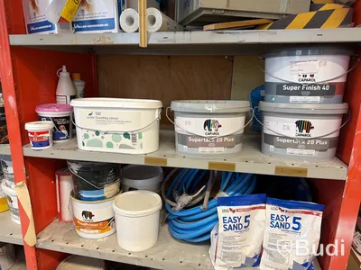 Målarprodukter, trappstegar m.m. Stort Parti