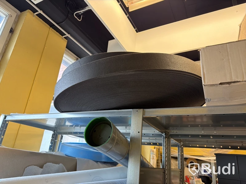 Byggprodukter, hyllor m.m. Stort Parti