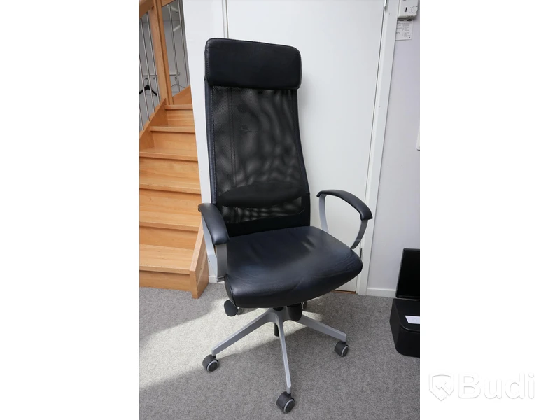Kontorsstol IKEA Markus med armstöd