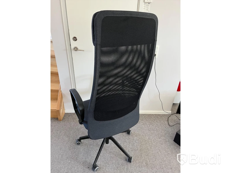Kontorsstol IKEA Markus med armstöd