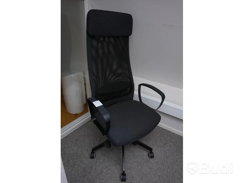 Kontorsstol IKEA Markus med armstöd