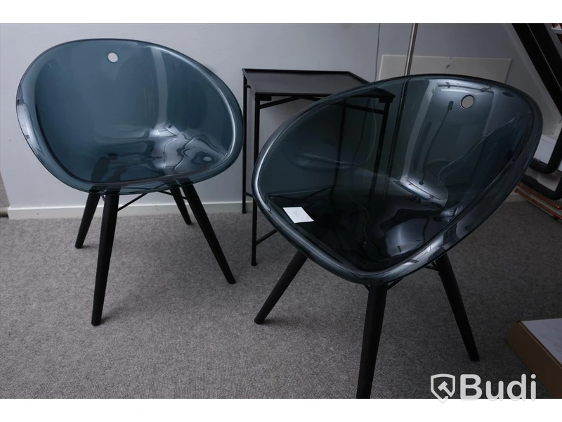 Loungemöbler, 2st stolar samt bord och lampa