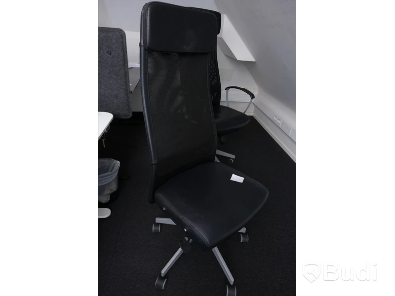 Kontorsstol IKEA Markus utan armstöd