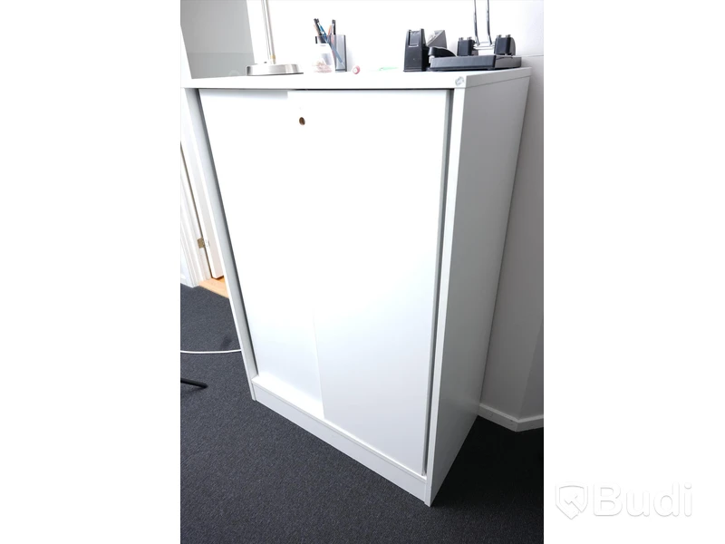 Skåp med skjutdörrar 81cmx43x119cm