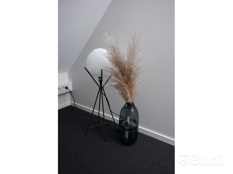 Lampa, höjd: 80 cm, samt glasvas