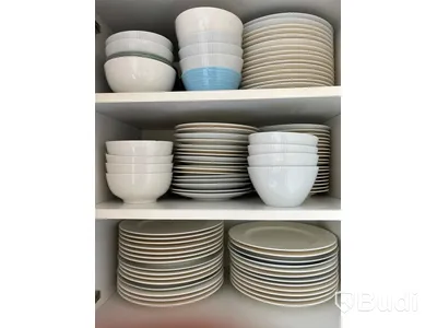 Alla bestick, glas och porslin i köket