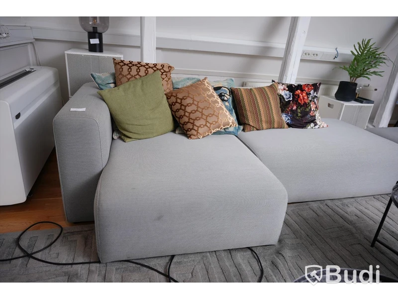 Soffa från Hay, ca 250 lång, 140cm djup på bredaste punkten