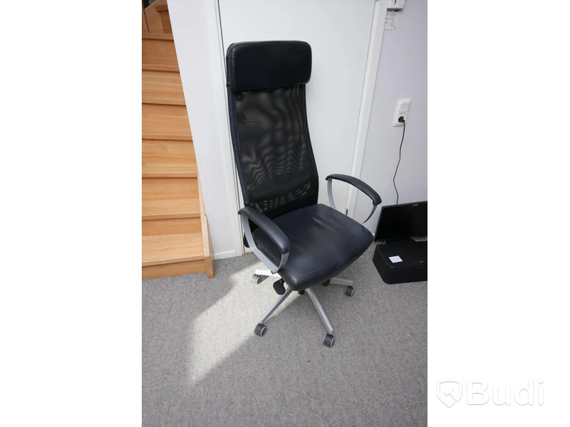 Skrivbordstol IKEA Markus med armstöd