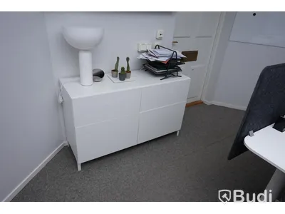 Skåpmöbel med dörrar 120cmx41cmx73cm