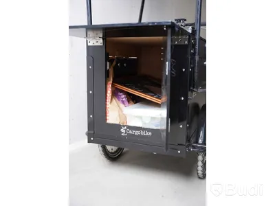 Elektrisk lådcykel med tak, Cargo Bike. Använts som glasskiosk.