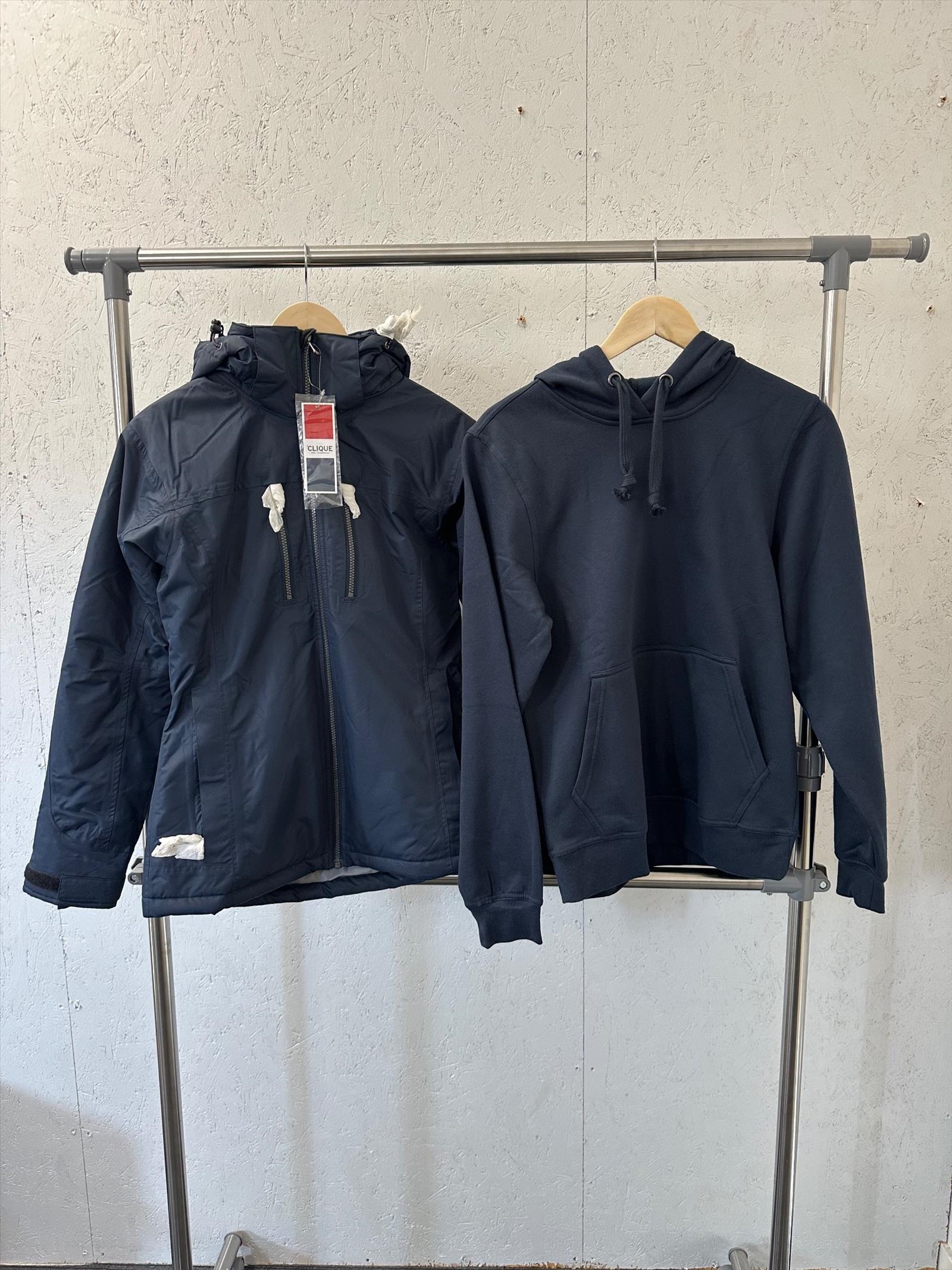 Damjacka, stl. S/36, Clique, dark navy. & (NY) Luvtröja, stl. S, Clique, dark navy.