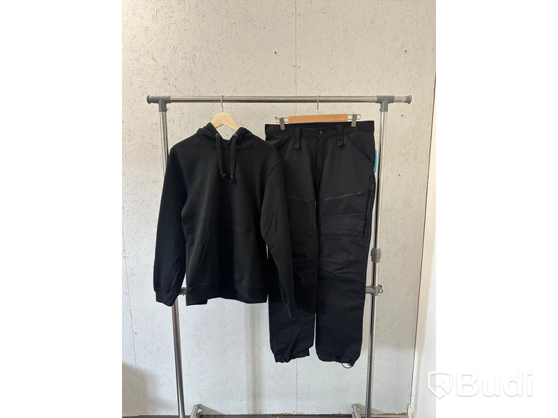 Hoodie, stl. M, Clique, svart. & (NY) Vandrarbyxor, stl. M, Gesto Workwear, svart.