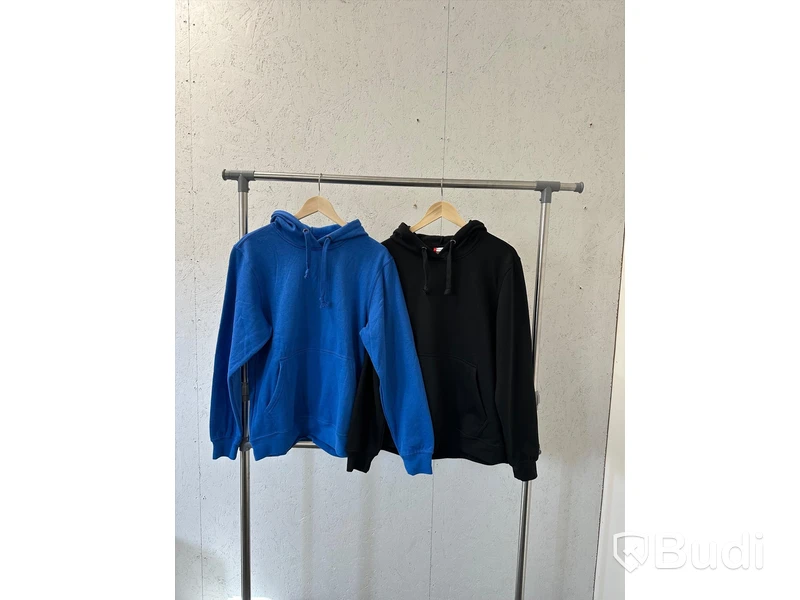 2 st. Hoodies, stl. M, Clique, svart & royal blue.