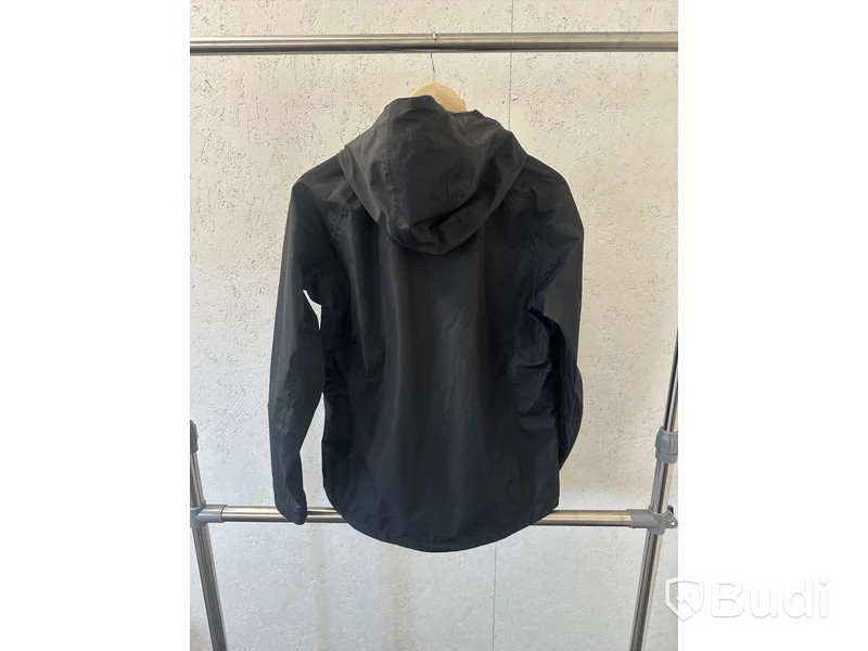 Dam skaljacka, stl. M/38, Clique, svart. & (NY) Hoody, stl. M, Clique, svart.