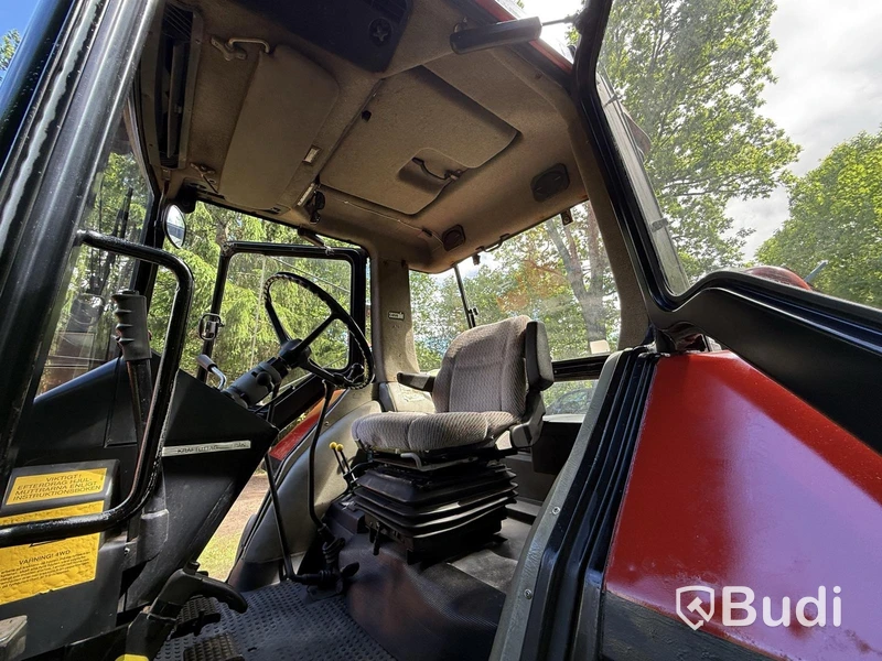 Case IH 1056 4x4 Tractor, 105 hp, 1989