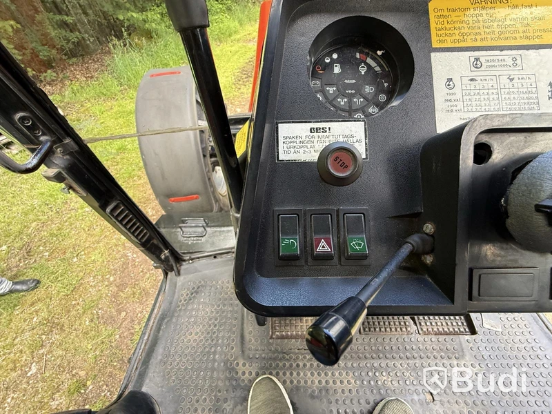 Case IH 1056 4x4 Tractor, 105 hp, 1989