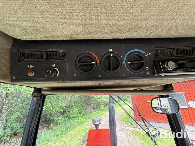 Case IH 1056 4x4 Tractor, 105 hp, 1989