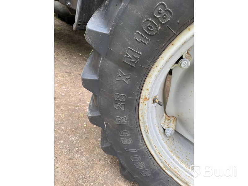 Case IH 1056 4x4 Tractor, 105 hp, 1989