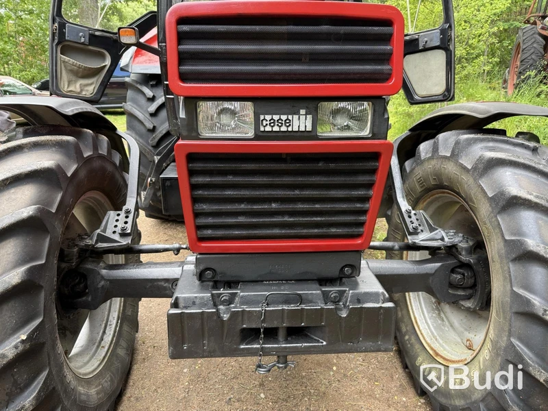 Case IH 1056 4x4 Tractor, 105 hp, 1989