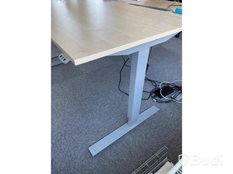 Elektriskt höj och sänkbart skrivbord 160x80