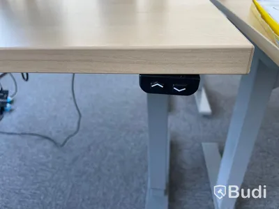 Elektriskt höj och sänkbart skrivbord 160x80