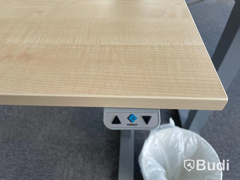 Elektriskt höj och sänkbart skrivbord 160x80