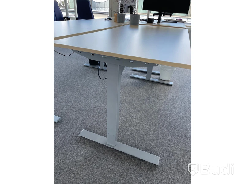 Elektriskt höj och sänkbart skrivbord 160x80
