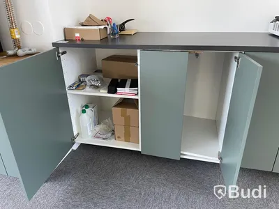 Skåp med dörrar d64cm h91cm b186cm