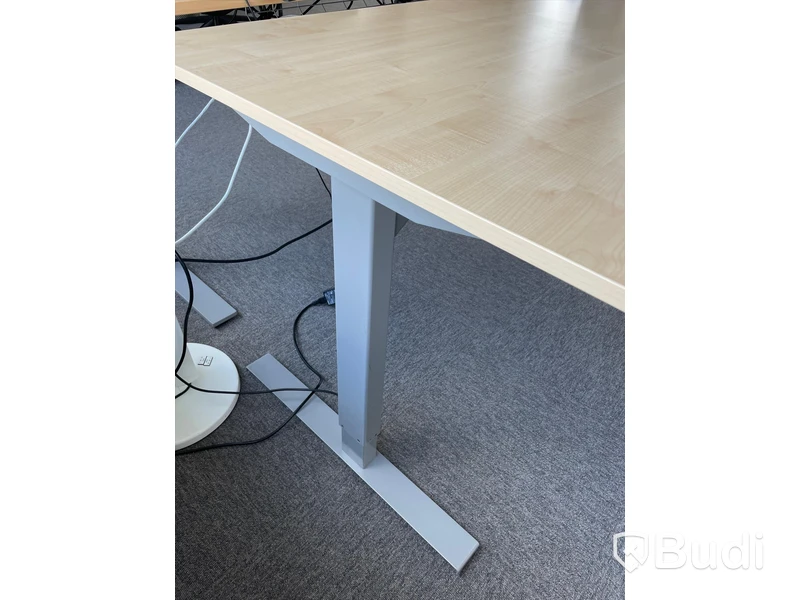 Elektriskt höj och sänkbart skrivbord 160x80