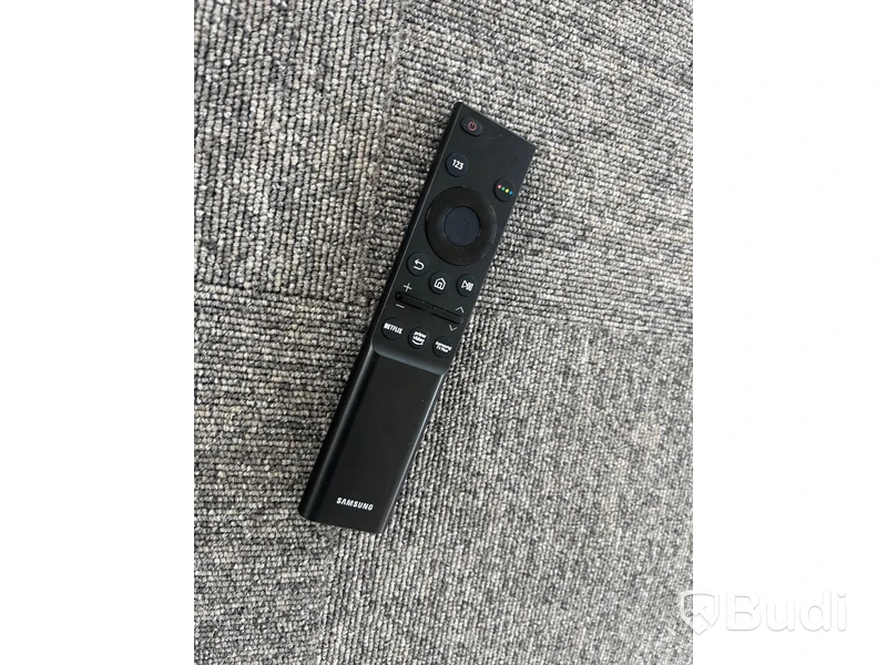 LED Skärm Samsung 75 tum med väggfäste