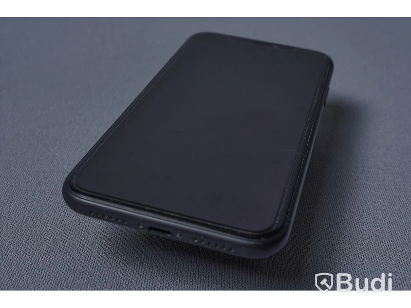 iPhone 11 black - 64 GB, 87 procent batterihälsa, Apple med.